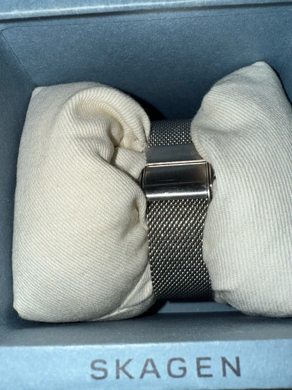 Skagen Women’s Rose Gold Case Watch with White Dial and Silver Mesh Strap